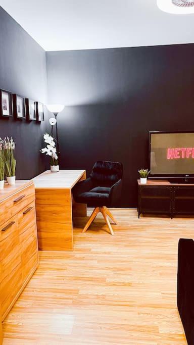 Moderny Apartman S Parkovanim ブラチスラヴァ エクステリア 写真